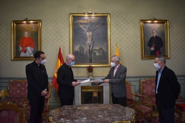 Renuevan en su cargo el Director y el Secretario General de Cáritas Castrense ante el Ordinario Castrense de España