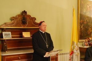 El Arzobispo Castrense inicia la renovación de la Curia