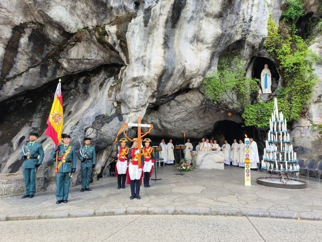 Militares Españoles participan en la 64ª peregrinación militar a Lourdes