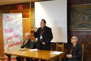 Monseñor Juan del Rio asiste a la primera convivencia de Cáritas Castrense
