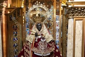 El Arzobispo Castrense en el Real Monasterio de Santa María de Guadalupe.