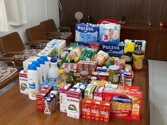 Campaña de recogida de alimentos de Cáritas Castrense Melilla