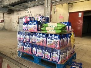 Cáritas Parroquial Castrense Santa María de la Dehesa entregó, en dos días, más de 1500 litros de leche a los más desfavorecidos...