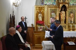 Profesión de fe y juramento de fidelidad de dos aspirantes al diaconado