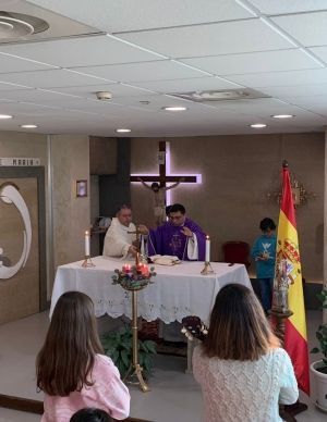 Bendición de los “Bambinelli” y campaña de recogida de alimentos en el Cuartel General Conjunto Aliado en Nápoles