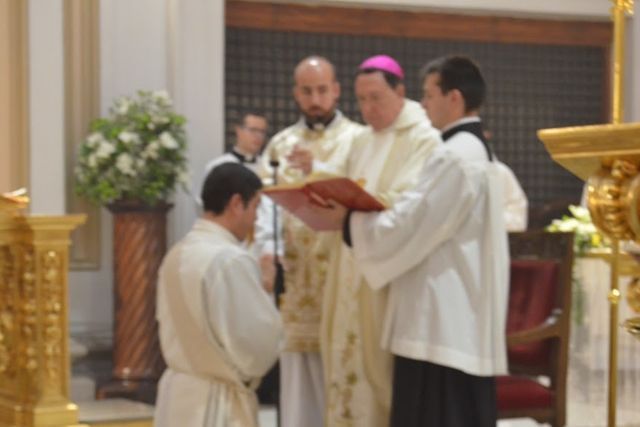 Ordenación de presbítero en la Catedral de las Fuerzas Armadas