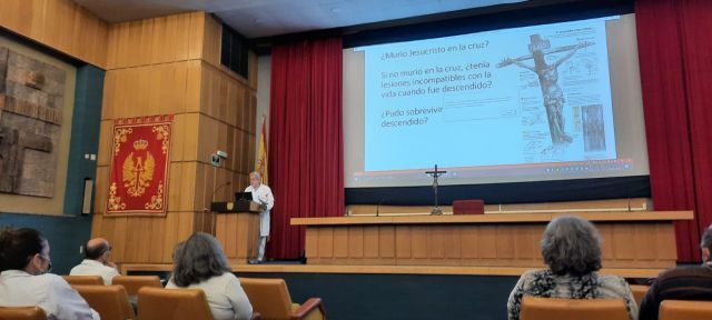 FE Y CIENCIA: CONFERENCIA CUARESMAL EN EL H. GOMEZ ULLA