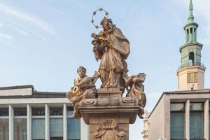LA INFANTERÍA DE MARINA Y SAN JUAN NEPOMUCENO