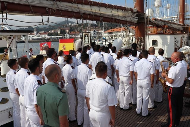 El Buque Escuela Juan Sebastián de Elcano se viste de Gala