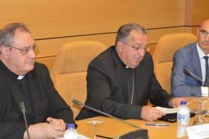 Mons. Gi­nés Gar­cía: “Se­ría una in­jus­ti­cia ca­llar el pa­pel que la Igle­sia tuvo para lo­grar una Tran­si­ción pa­cí­fi­ca”