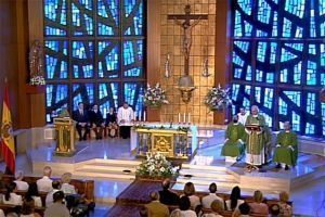 Santa Misa transmitida por la 2 de TVE desde la parroquia castrense de Nuestra Señora del Carmen