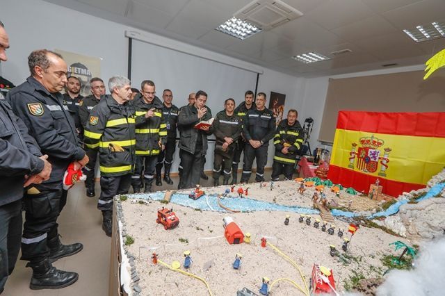 Bendición y Concurso de belenes en la UME
