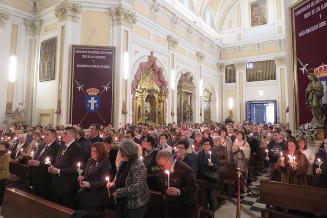 Celebración del la Vigilia Pascual en la Catedral Castrense