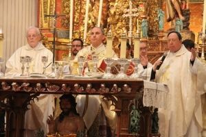 El Arzobispo Castrense participa en el homenaje de la Archidiócesis de Mérida-Badajoz a don Antonio Montero en la Misa Crismal