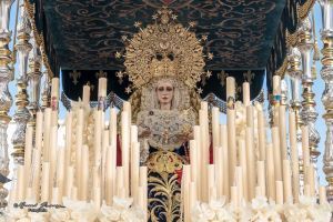 SALIDA PROCESIONAL DEL SANTÍSIMO CRISTO DE LA EXPIRACIÓN Y MARÍA SANTÍSIMA DE LA VICTORIA DE CÁDIZ
