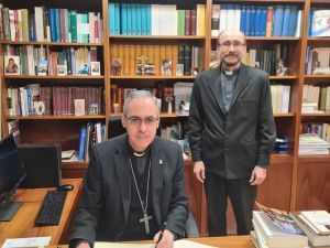 El Arzobispo Castrense visita la Universidad San Dámaso