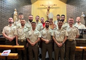 El Arzobispo castrense preside las Confirmaciones en la Academia de Logística del Ejército de Tierra