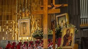 El Arzobispado Castrense recibe la Cruz de la Jornada Mundial de la Juventud (JMJ) de Lisboa 2023.