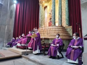 El Nuncio visita la parroquia Castrense de Barcelona