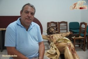Restauración de un Cristo Crucificado en la Parroquia Vaticana y Castrense de San Francisco de Asís en San Fernando (Cádiz)
