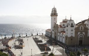 El Mando de Canarias organiza una solemne jura de bandera en la Villa de Candelaria (Tenerife)