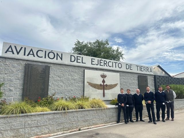 Visita de los Seminaristas Castrense a la Base Coronel Mate en Colmenar Viejo