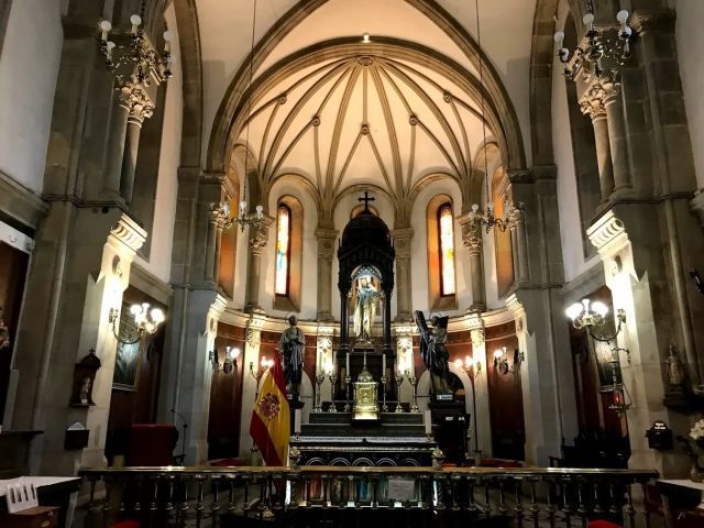Misa en la Iglesia Castrense de San Andrés por el eterno descanso del Papa Emérito Benedicto XVI