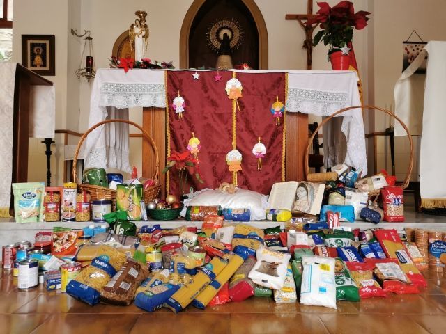 Campaña navideña de recogida de alimentos en la isla de Tenerife