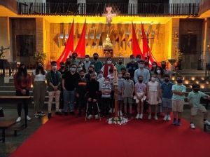 Vigilia de pentecostés de jóvenes del Arzobispado Catrense