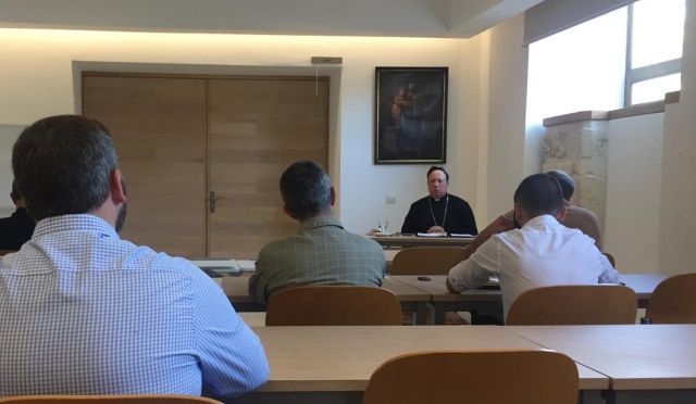 “El alimento de la fe” y “La Pasión del Dios humanado”, temas de reflexión en los Ejercicios Espirituales del Arzobispado Castrense