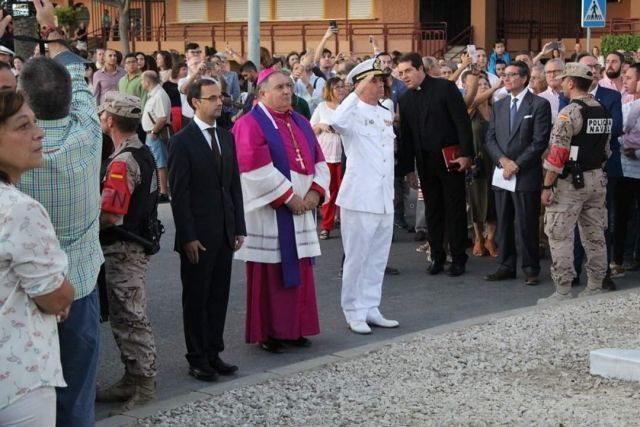 Ceremonia en memoria de los marinos caídos en Sanlúcar de Barrameda