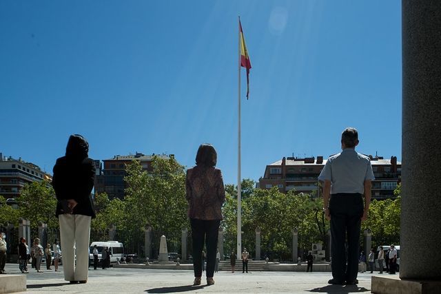 El Ministerio de Defensa rinde homenaje a las víctimas de la Covid