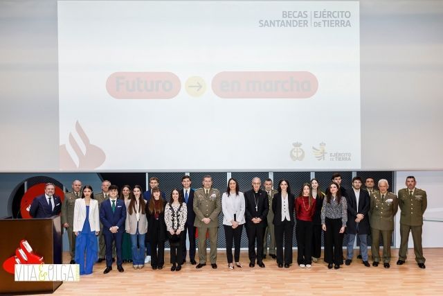 Acto de entrega de Becas para hijos de militares del Ejército de Tierra con la aportación económica del Banco de Santander