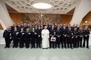 El papa Francisco recibe a la Fragata Reina Sofía en la Audiencia General