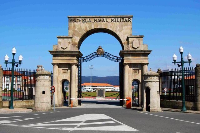 El Arzobispo Castrense preside la misa conmemorativa del 300 aniversario de la Escuela Naval Militar