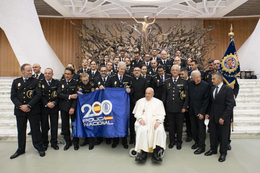 La Policía Nacional de Albacete peregrina a Roma con motivo del Bicentenario de su fundación