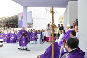 VIAJE APOSTÓLICO DE SU SANTIDAD EL PAPA FRANCISCO A MALTA (2-3 DE ABRIL DE 2022) ÁNGELUS Plaza de los Graneros, Floriana Domingo, 3 de abril de 2022