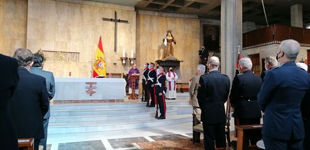 Ofrenda del Ejército a la Real Franciscana y Castrense Hermandad del Santísimo Cristo de la Defensión y María Santísima de la O