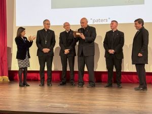 Entrega del Premio Sabino Fernández Campo a los Capellanes Castrenses
